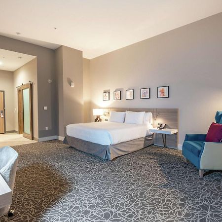 Hilton Garden Inn Wichita Downtown, Ks Ngoại thất bức ảnh