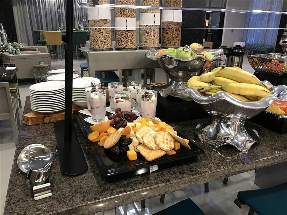 Hilton Garden Inn Wichita Downtown, Ks Ngoại thất bức ảnh