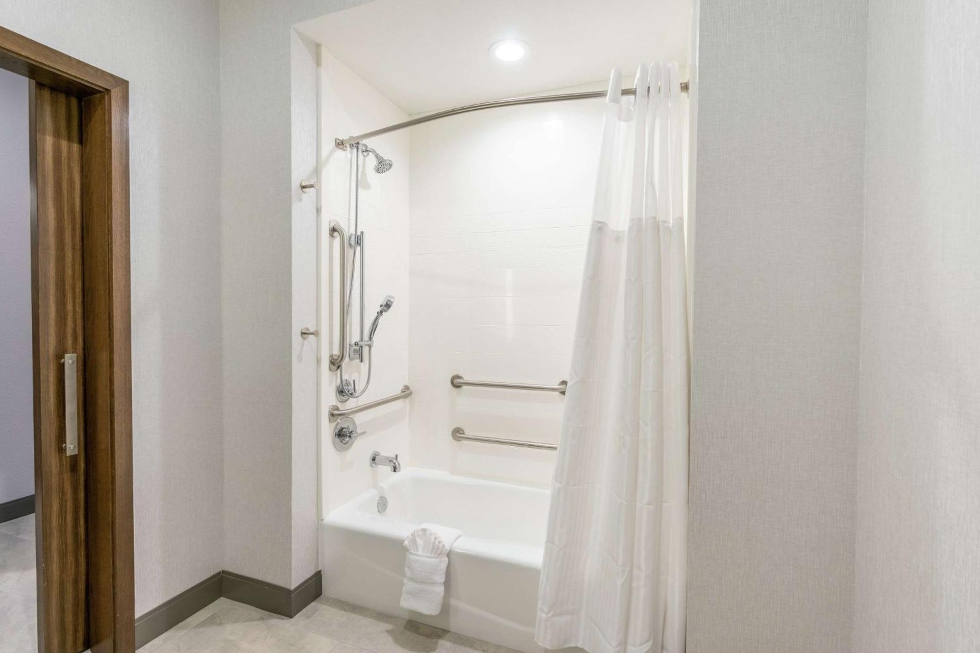 Hilton Garden Inn Wichita Downtown, Ks Ngoại thất bức ảnh